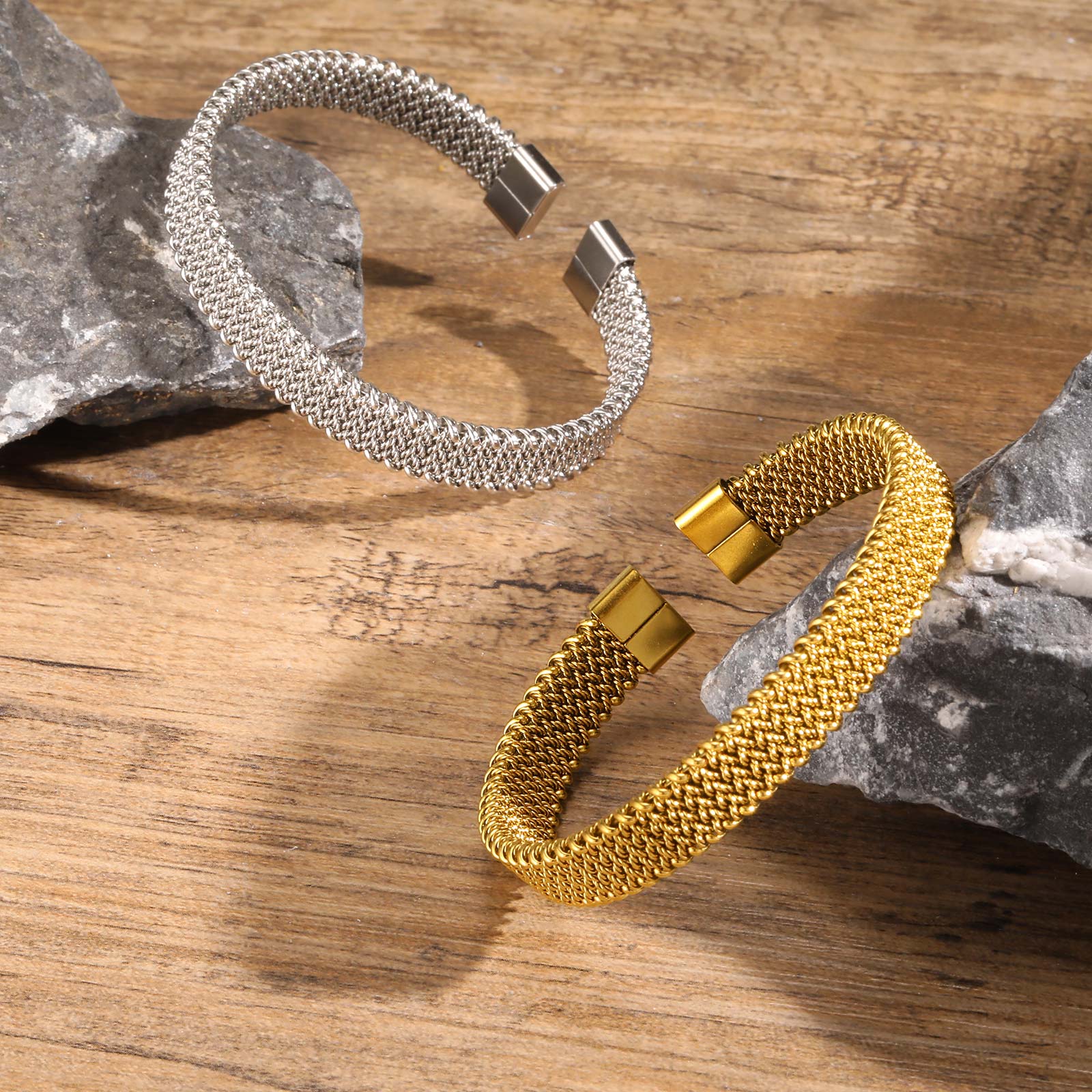 Pulsera abierta con correa elá - Mesh Strap Metal reseña y precio